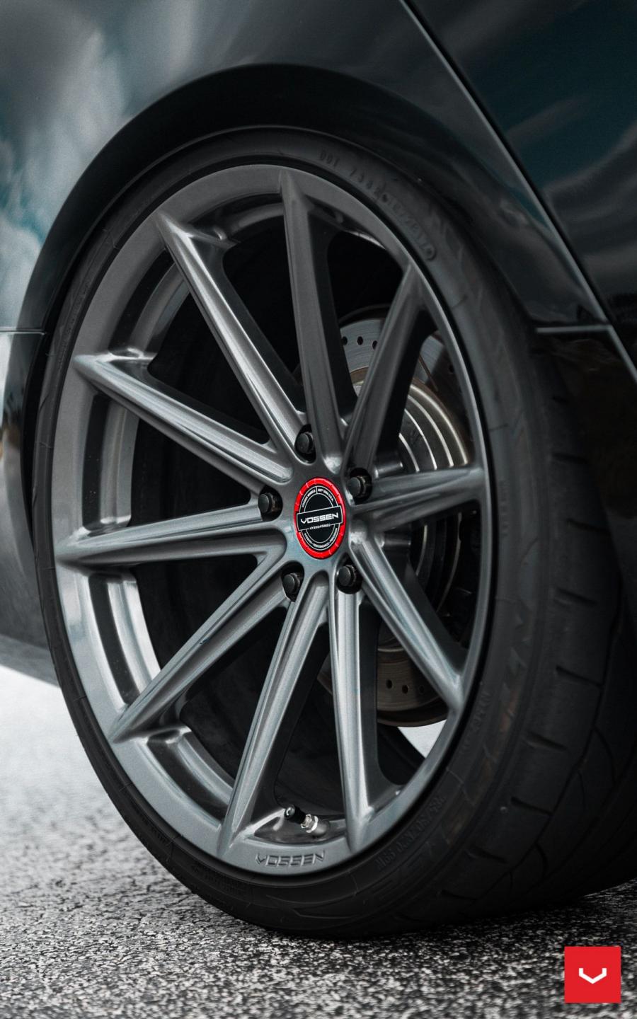 Колеса Cadillac CTS-V on Vossen Wheels (VFS-10) 2018 года  (фото 5 из 11)